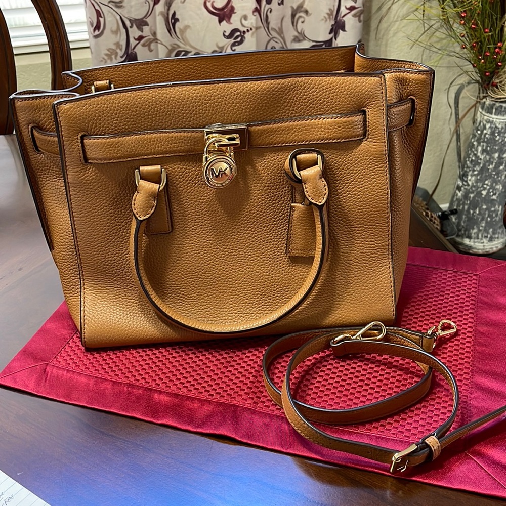 Michael kors 2 way bag.Like new without tag. Used only once with shoulder strap.